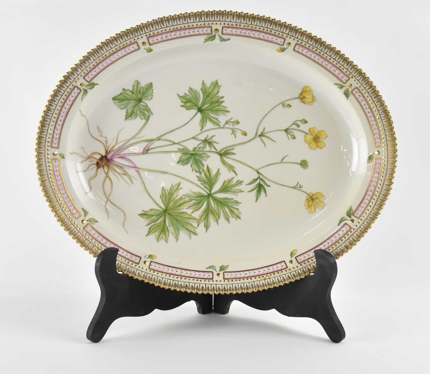 Antiques, Fine Art & Collectables (London)